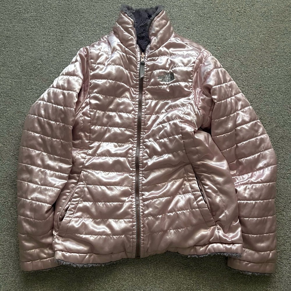 The North Face reversible puffer sherpa coat: Girls Large (Size 14/16); Like New